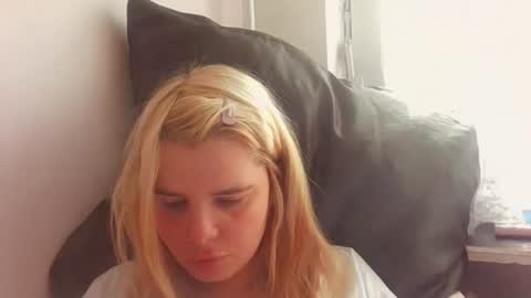 Snapshot of elenaflirt chatting on June 2026 08:23:02 AM Elena online show from June 2026 08:23:02 AM