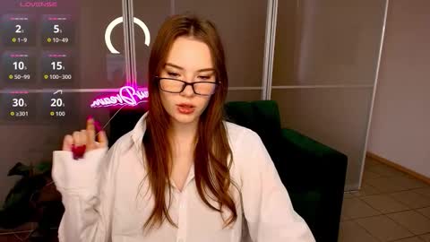 Snapshot of elenaoconar chatting on October 2025 05:52:01 AM elenaoconar online show from October 2025 05:52:01 AM