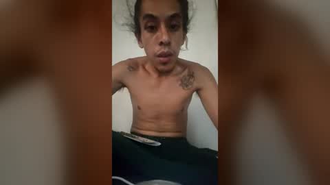 Snapshot of elesqueletoguapo chatting on July 2026 08:15:02 PM elesqueletoguapo online show from July 2026 08:15:02 PM