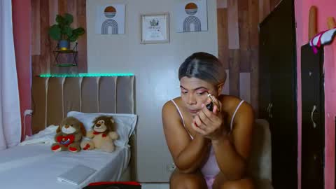 Snapshot of eletrabrowns chatting on October 2025 12:50:01 PM eletrabrowns online show from October 2025 12:50:01 PM