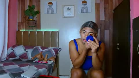 Snapshot of eletrabrowns chatting on October 2025 02:56:02 AM eletrabrowns online show from October 2025 02:56:02 AM