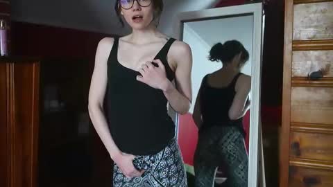 Emma online show from February 2026 05:40:02 PM