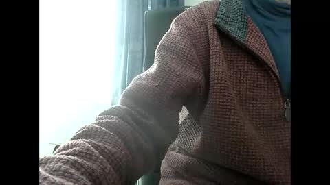 elfyonee online show from February 2025 11:12:02 AM