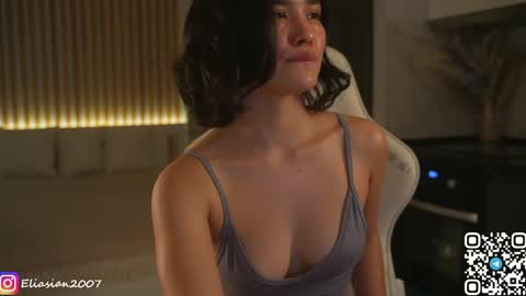 Snapshot of eli_asian chatting on June 2026 12:22:02 PM Eli online show from June 2026 12:22:02 PM