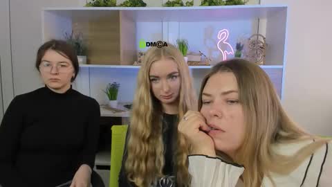Snapshot of eli_bliss chatting on October 2025 08:44:02 AM Eli online show from October 2025 08:44:02 AM