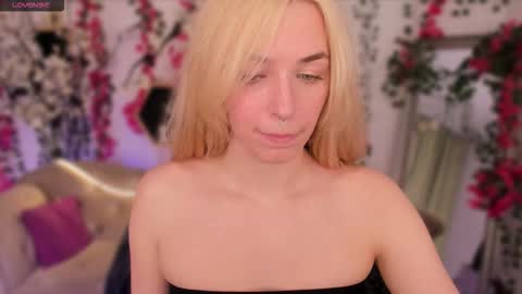 Eli online show from November 2025 08:43:01 PM