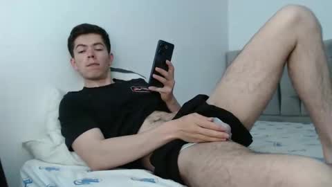 Elian online show from November 2025 03:34:02 PM