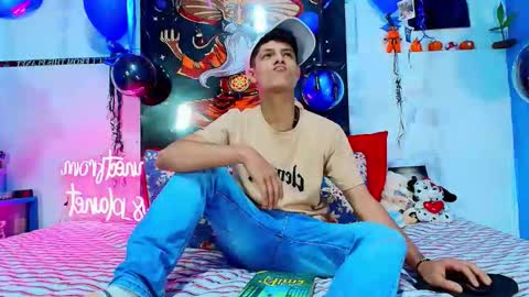 elias_salvatore_ online show from March 2026 12:38:02 AM