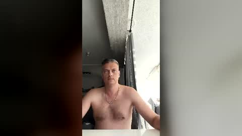 eliassxxx online show from August 2026 06:12:01 AM