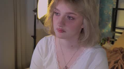 Snapshot of eliejay chatting on March 2026 05:23:01 AM Ellie online show from March 2026 05:23:01 AM