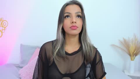 Elizabeth online show from February 2025 05:21:02 AM