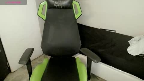 Snapshot of elii_797 chatting on November 2025 08:41:02 PM bby-santy online show from November 2025 08:41:02 PM