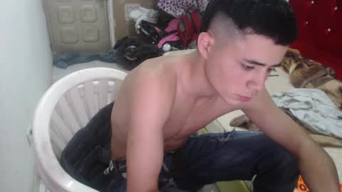 Snapshot of elii_797 chatting on February 2026 04:29:01 PM bby-santy online show from February 2026 04:29:01 PM