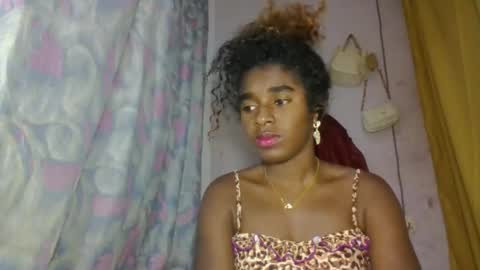 elina981 online show from April 2026 12:40:02 PM
