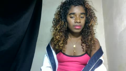 elina981 online show from June 2026 06:50:01 PM