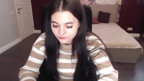 Snapshot of elinamils chatting on March 2025 10:40:02 AM ElinaMils online show from March 2025 10:40:02 AM