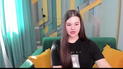 Snapshot of elinamils chatting on March 2026 07:19:02 AM ElinaMils online show from March 2026 07:19:02 AM