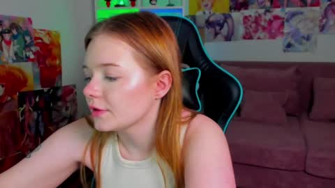 Snapshot of elinavale chatting on May 2026 02:07:01 AM elinavale online show from May 2026 02:07:01 AM