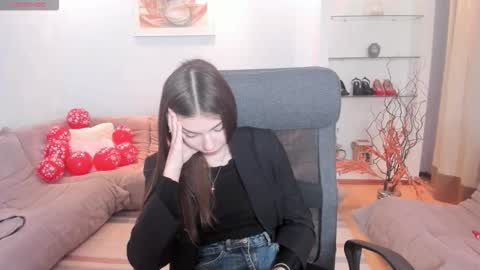 ElinorPirss online show from February 2026 04:45:02 PM