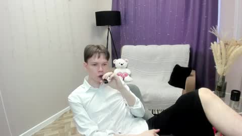 eliotmars online show from May 2026 06:53:01 AM
