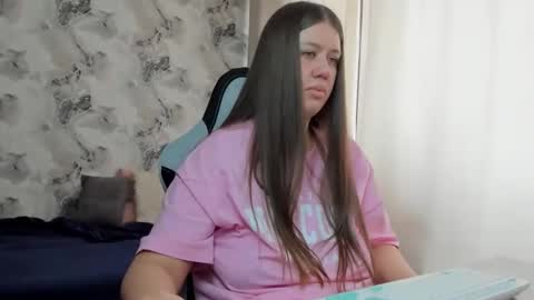 Aletta Oushen online show from April 2026 09:01:02 AM