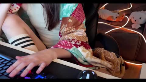 Snapshot of elisa_north chatting on January 2025 12:59:01 PM Elisa North online show from January 2025 12:59:01 PM