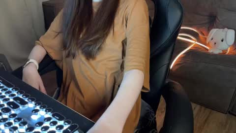 Snapshot of elisa_north chatting on March 2025 01:59:02 AM Elisa North online show from March 2025 01:59:02 AM