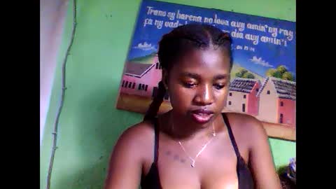 Snapshot of elisabeth2525 chatting on February 2025 07:00:01 PM elisabeth2525 online show from February 2025 07:00:01 PM