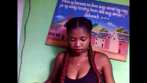 Snapshot of elisabeth2525 chatting on February 2025 02:08:02 AM elisabeth2525 online show from February 2025 02:08:02 AM