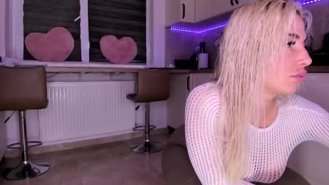 elisabeth_jason online show from May 2026 05:48:01 AM