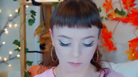 Snapshot of elisabethdavis chatting on October 2025 05:00:01 PM ElisabethDavis online show from October 2025 05:00:01 PM