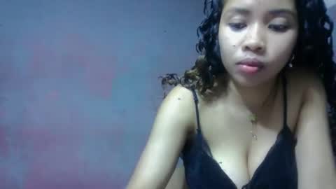 Snapshot of elisabethee chatting on May 2026 03:40:01 PM elisabethee online show from May 2026 03:40:01 PM