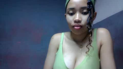 Snapshot of elisabethee chatting on June 2026 11:36:01 AM elisabethee online show from June 2026 11:36:01 AM