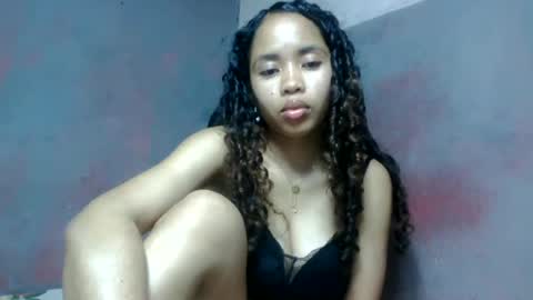 Snapshot of elisabethee chatting on June 2026 12:24:01 AM elisabethee online show from June 2026 12:24:01 AM
