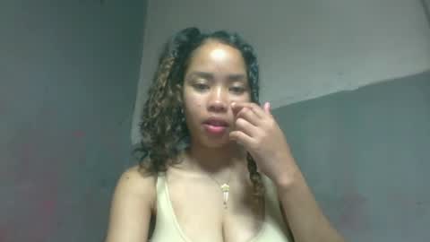 Snapshot of elisabethee chatting on June 2026 09:26:01 PM elisabethee online show from June 2026 09:26:01 PM