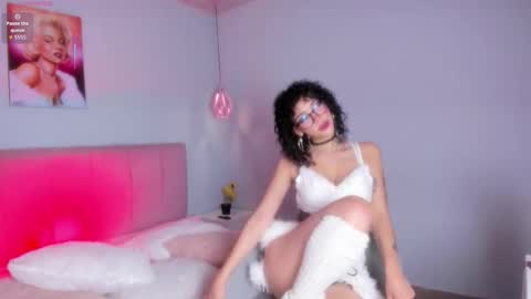 Snapshot of elisabethflores chatting on September 2025 12:38:02 PM elisabethflores online show from September 2025 12:38:02 PM