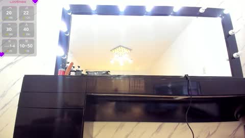 Snapshot of elisabethmassey chatting on October 2025 01:09:01 PM Liss online show from October 2025 01:09:01 PM