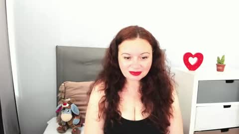 Snapshot of elisabethxsweet chatting on July 2026 02:31:01 PM ElisabethXSweet online show from July 2026 02:31:01 PM