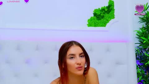 Snapshot of elisacharm chatting on October 2025 04:26:01 AM ElisaCharm online show from October 2025 04:26:01 AM