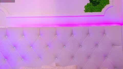 ElisaCharm online show from April 2026 05:10:02 AM