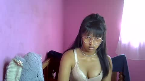 elisah01 online show from June 2026 05:00:01 AM