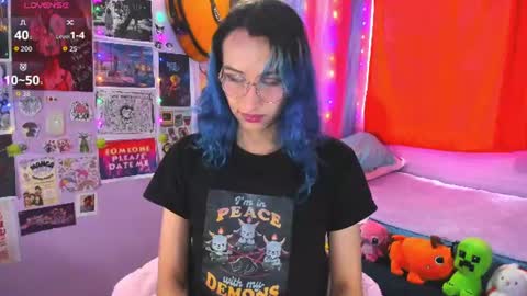Snapshot of elisdarling chatting on July 2026 08:33:02 PM elisdarling online show from July 2026 08:33:02 PM