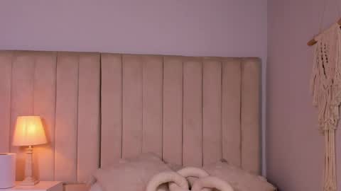 Elise diamond online show from April 2026 12:39:01 AM