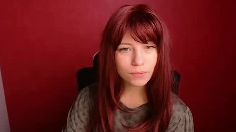 Snapshot of elise_kissu_ chatting on September 2025 11:03:01 AM Alice online show from September 2025 11:03:01 AM