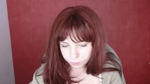 Snapshot of elise_kissu_ chatting on October 2025 08:37:01 AM Alice online show from October 2025 08:37:01 AM