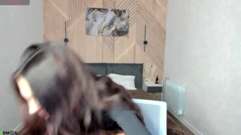 Elise online show from February 2026 01:05:02 AM