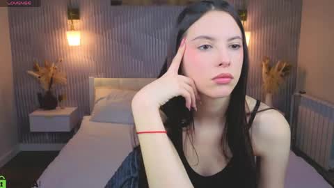 Elise online show from April 2026 01:07:02 AM