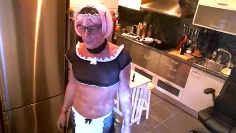 Barbie online show from October 2025 07:53:01 PM