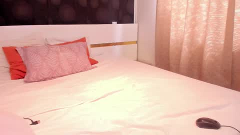 Elly online show from October 2025 07:41:01 AM