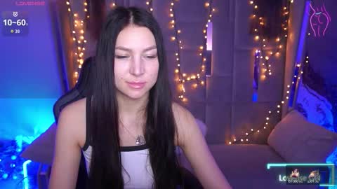 elisevelour online show from February 2026 02:05:01 PM